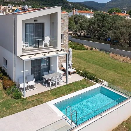 Yuka Collection Hotel *